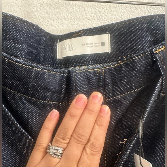 Zara NWT denim jeans . Wide leg with seam down legs. Cute style! - Picture 5 of 14
